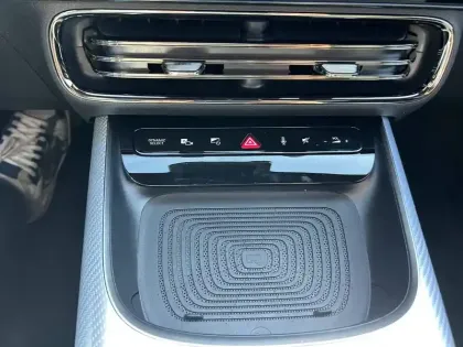 Photo 11 Mercedes GLB  250+ EQ
