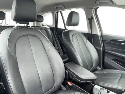 Photo 11 BMW X1  sDrive 18i 140 ch DKG7