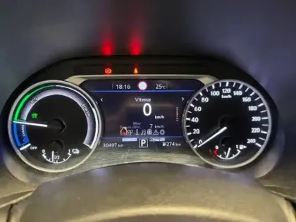 Photo 29 Nissan Juke  HYBRID 143
