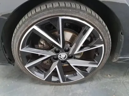 Photo 16 Skoda Fabia  1.0 TSI 110 ch BVM6