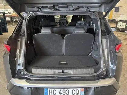 Photo 15 Peugeot 5008  Electrique 210 ch 73 kWh