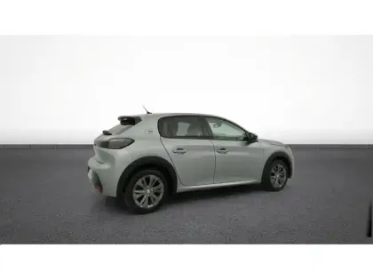 Photo 8 Peugeot 208  Electrique 50 kWh 136ch