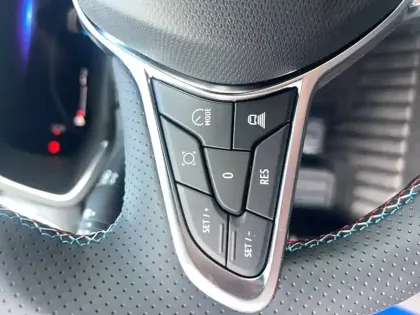 Photo 22 Renault Captur  E-Tech full hybrid 160 ch