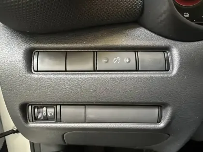 Photo 16 Nissan Juke  HYBRID 143