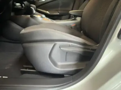 Photo 15 Nissan Juke  HYBRID 143