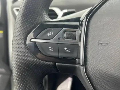 Photo 34 Peugeot 3008  Hybrid 225 e-EAT8
