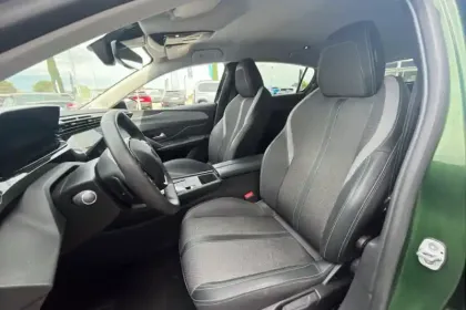 Photo 13 Peugeot 308  PHEV 180 e-EAT8