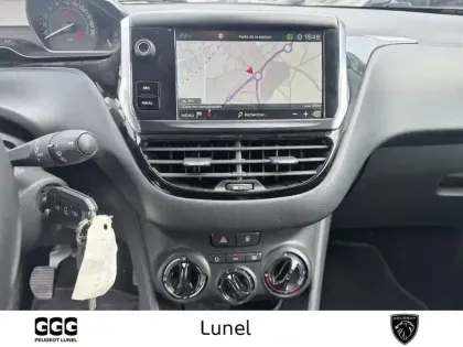 Photo 14 Peugeot 208  PureTech 82ch S&S BVM5