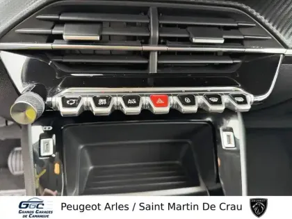 Photo 15 Peugeot 208  PureTech 75 S&S BVM5