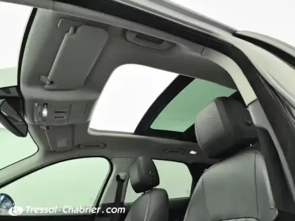 Photo 7 Jaguar F-Pace  2.0 D - 180 AWD Portfolio