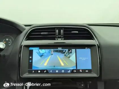 Photo 9 Jaguar F-Pace  2.0 D - 180 AWD Portfolio