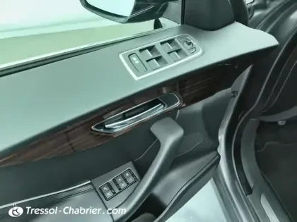 Photo 27 Jaguar F-Pace  2.0 D - 180 AWD Portfolio