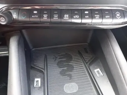 Photo 12 Alfa Romeo Junior  1.2 Ibrida 136 ch eDCT6 Premium