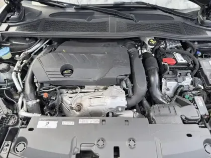 Photo 6 Peugeot 408  PHEV 180 e-EAT8 Allure