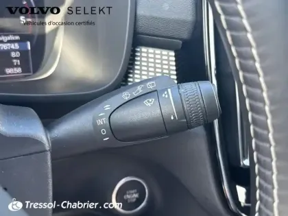 Photo 17 Volvo Xc40  D3 AdBlue 150 ch Geartronic 8 R-Design