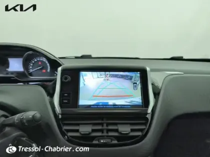 Photo 25 Peugeot 2008  PureTech 130ch S&S BVM6 GT Line