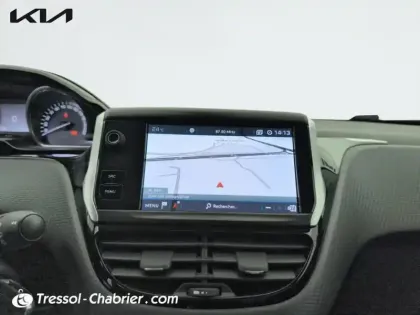 Photo 21 Peugeot 2008  PureTech 130ch S&S BVM6 GT Line