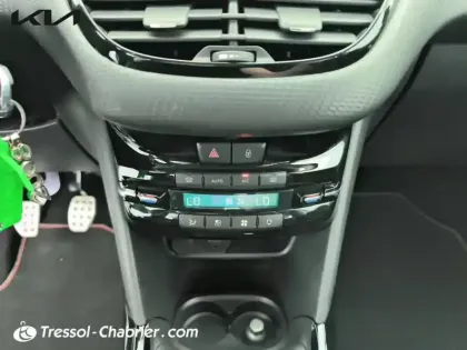 Photo 12 Peugeot 2008  PureTech 130ch S&S BVM6 GT Line