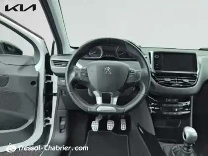Photo 11 Peugeot 2008  PureTech 130ch S&S BVM6 GT Line