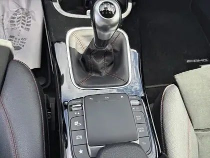 Photo 19 Mercedes Classe A  160 BM6 AMG Line