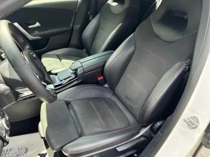 Photo 8 Mercedes Classe A  160 BM6 AMG Line