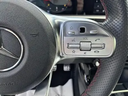 Photo 18 Mercedes Classe A  160 BM6 AMG Line