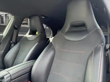 Photo 24 Mercedes Classe A  160 BM6 AMG Line