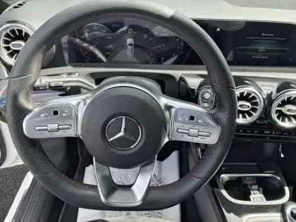 Photo 11 Mercedes Classe A  160 BM6 AMG Line