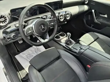 Photo 15 Mercedes Classe A  160 BM6 AMG Line