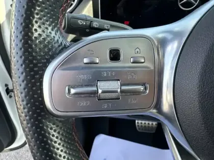 Photo 17 Mercedes Classe B 200 d AMG Line Edition