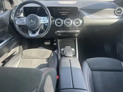 Photo 10 Mercedes Classe B 200 d AMG Line Edition