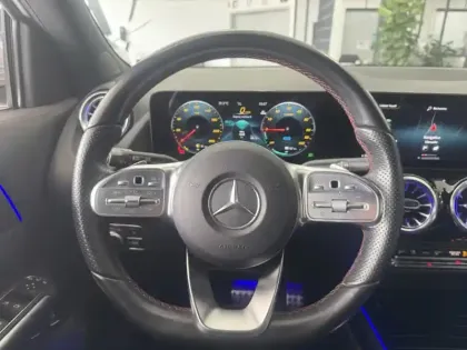 Photo 13 Mercedes GLA 250 e AMG Line