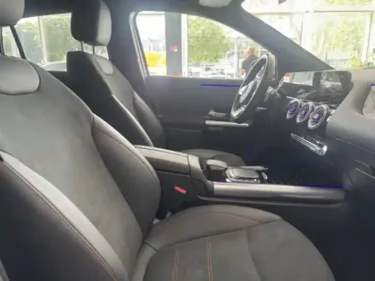 Photo 11 Mercedes GLA 250 e AMG Line