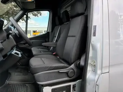Photo 14 Mercedes Sprinter 315 CDI 37 Fg L2H2 150CH 12m3 
