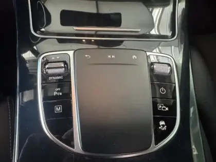 Photo 36 Mercedes Classe GLC GLC 300 de 4MATIC SUV AMG Line