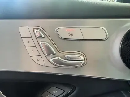 Photo 33 Mercedes Classe GLC GLC 300 de 4MATIC SUV AMG Line