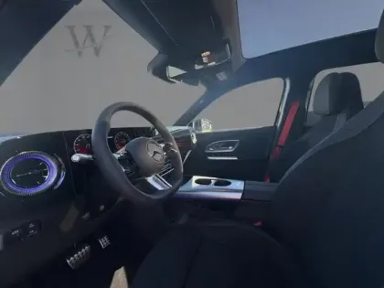 Photo 16 Mercedes GLB 250+ avec technologie EQ Limit