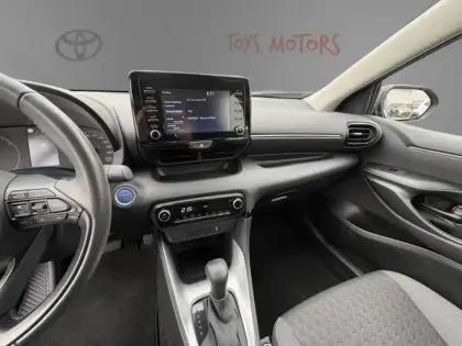 Photo 16 Toyota Yaris Hybride 116h Dynamic 1.5 116 ch
