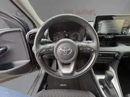 Photo 13 Toyota Yaris Hybride 116h Dynamic 1.5 116 ch