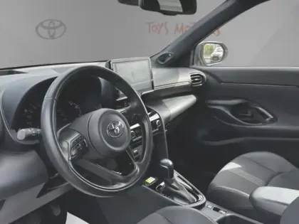 Photo 8 Toyota Yaris Hybrid 2WD Trail