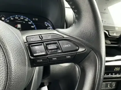 Photo 17 Toyota Yaris Hybrid 2WD Trail