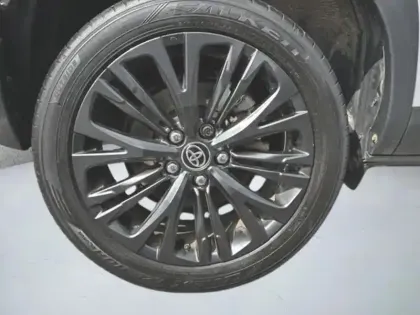 Photo 6 Toyota Yaris Hybrid 2WD Trail