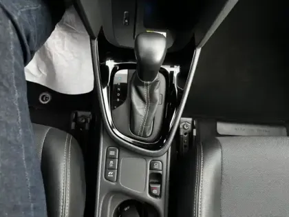 Photo 15 Toyota Yaris Hybrid 2WD Trail