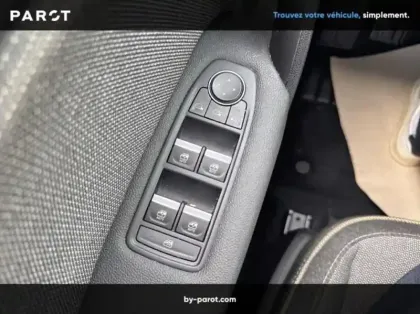 Photo 5 Renault Captur 1.6 E-Tech full hybrid 145ch Techno