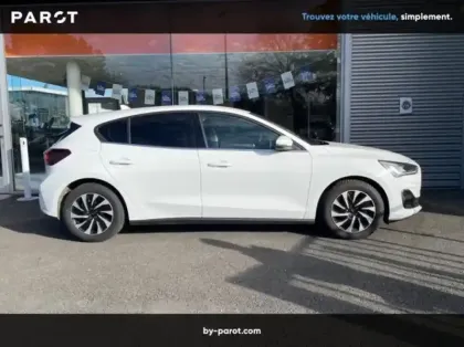 Photo 20 Ford Focus 1.0 EcoBoost mHEV 125ch Titanium X Business