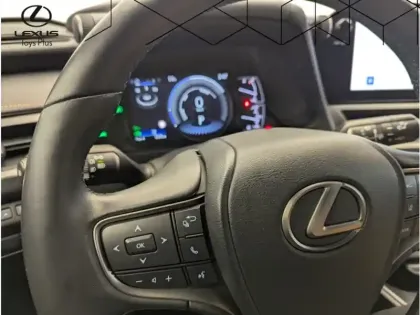 Photo 16 Lexus UX 250H 2WD Le TECHNO
