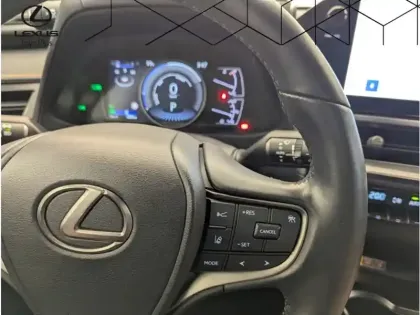 Photo 17 Lexus UX 250H 2WD Le TECHNO
