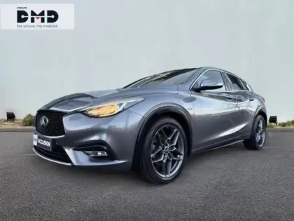 Photo Infiniti Q30 Premium Tech
