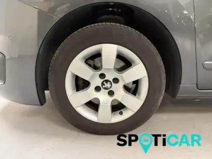 Photo 10 Peugeot 5008  1.2 Puretech Style II S&S
