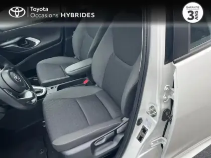 Photo 5 Toyota Yaris  116h Dynamic 5p MY22